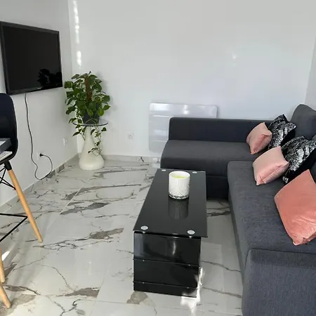 Hébergement de vacances Logement Entier: Chez Vanessa Décines-Charpieu
